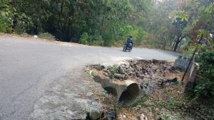 Salah-satu-titik-ruas-jalan-di-Jembatan-Bello.jpg