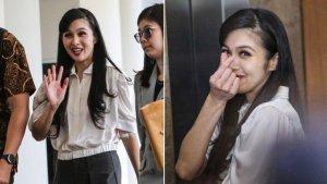 Sandra-Dewi-jadi-sorotan-saat-tebar-senyum-saat-tiba-di-Kejagung.jpg