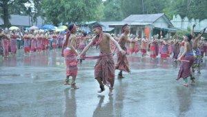 Sebanyak-500-penari-Likurai-dari-SMAK-Surya-Atambua.jpg