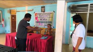 Sejumlah-warga-di-Desa-Talibura-Kecamatan-Talibura-Kabupaten-Sikkaprotes.jpg