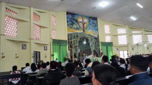 Suasana-Misa-Pembukaan-Bulan-Rosario-di-Paroki-St-Maria-Mater-Dolorosa-SoE.jpg