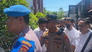 TERDAKWA-Terdakwa-kasus-pelecehan-seksual-yakni-Eks-Kapolres-Ngada-Fajar-Lukman.jpg