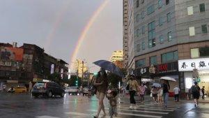 TOPAN-KRATHON-DI-TAIPEI-TAIWAN_01.jpg