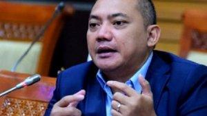 Taufik-Basri-anggota-DPR-RI.jpg