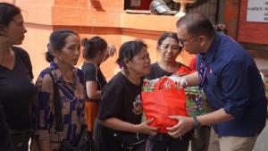 Telkomsel-dan-Karyawan-Salurkan-Bantuan-CSR-untuk-Korban-Banjir-di-Bali.jpg