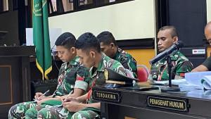 Terdakwa-1-Pratu-Ahmad-Ahda-hadir-dalam-persidangan-kasus-kematian-Prada-Lucky-Namo.jpg