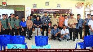 Tim-KPU-Sumba-Timur-memberikan-sosialisasi-dan-pendidikan-politik.jpg