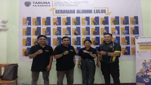 Tim-Taruna-Akademia-Kupang-saat-mengikuti-EXPO-Pendidikan-NTT-tahun-2025.jpg