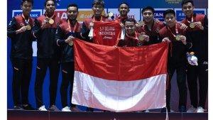 Tim-bulu-tangkis-putra-Indonesia-meraih-medali-emas.jpg