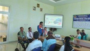 Tim-surveyor-yang-datang-melakukan-re-akreditasi-di-Puskesmas-Naibonat.jpg