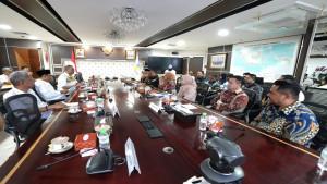 Wali-Kota-Kupang-dr-Christian-Widodo-bertemu-Menteri-Sosial-Syaifulah-Yusuf.jpg