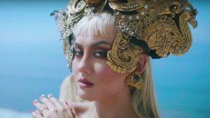 agnez-mo-etnik.jpg