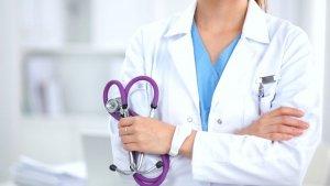 dokter-perempuan-di-afrika-selatan-gigit-lidah-pria-hingga-putus-ternyata-ini-penyebabnya.jpg