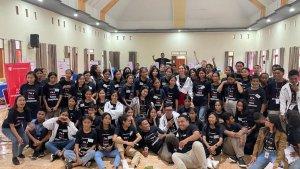 foto-bersama-anak-anak-muda-potensial-foto-bersama.jpg