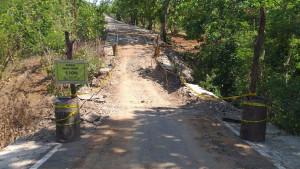 jalan-Fatubenao-Debubot-Kecamatan-Tasifeto-Timur-Kabupaten-Belu.jpg