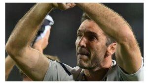 legenda-Italia-Gianluigi-Buffon.jpg