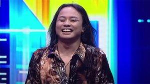 neyl-author-usai-membawakan-lagu-bintang-kehidupan-dari-nike-ardila-di-spketa-show-3.jpg
