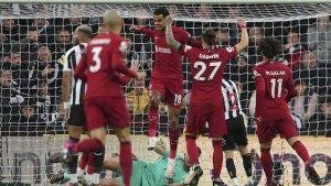 pemain-liverpool-merayakan-gol-cody-gakpo-pada-laga-pekan-ke-24.jpg