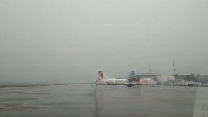pesawat-saat-sedang-parkir-di-bandara-el-tari-kupang.jpg