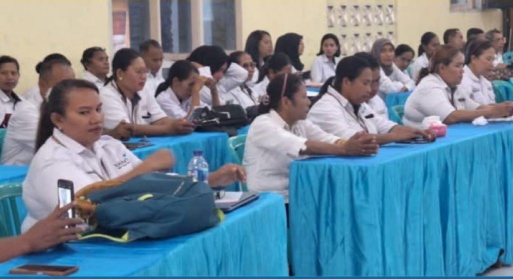 36-Penyuluh-KB-dan-PLKB-di-Ende-Ikuti-Pelatihan-Peningkatan-Kapasitas.jpg