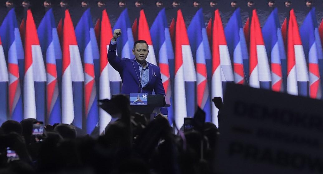 AHY Cipika Cipiki dengan Prabowo Subianto, Demokrat Resmi Dukung Prabowo Capres