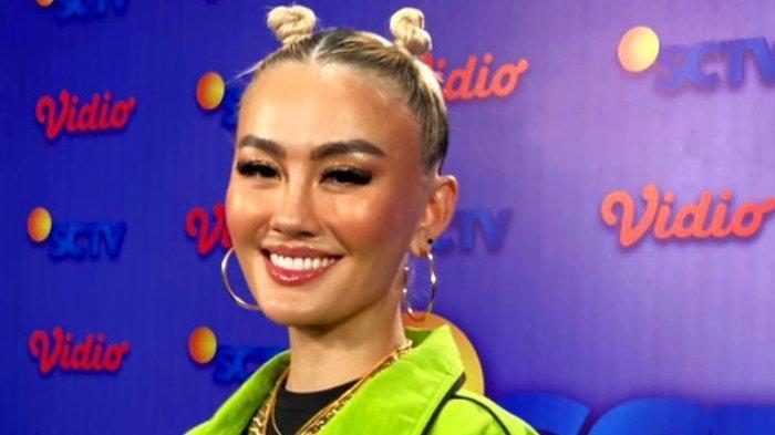 Agnez-Mo-tampil-perdana-tampii-di-TV.jpg