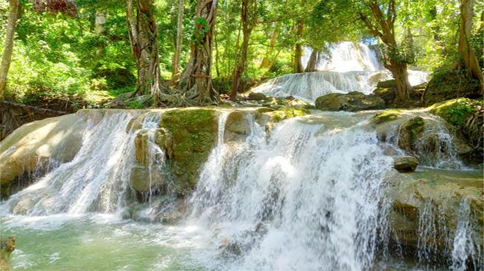 Air-Terjun-Oenesu-di-Kecamatan-Kupang-Barat-Kabupaten-Kupang-Nusa-Tenggara-Timur.jpg