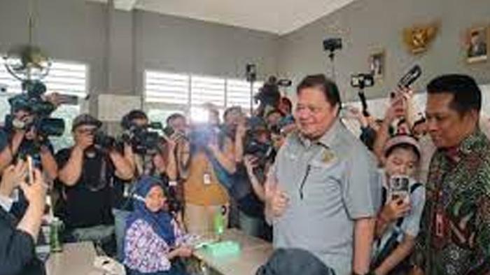 Airlangga Hartarto: Program Makan Siang Gratis Berbiaya Rp 15.000 Per Anak, Belum Termasuk Susu