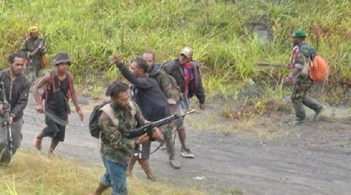 Aksi-anggota-KKB-Papua-ini-bikin-merinding.jpg