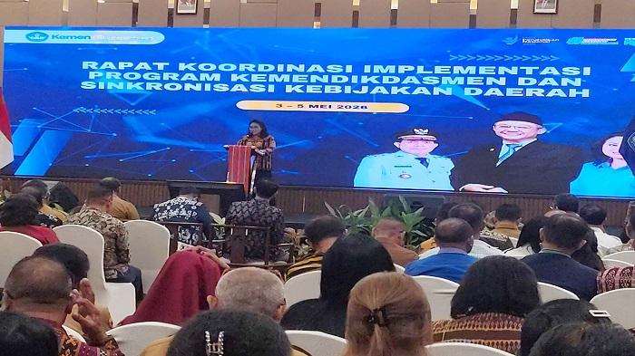 Anggota-Komisi-X-DPR-RI-Anita-Gah-ketika-memberikan-materi.jpg
