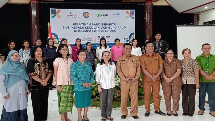 Asisten-1-Rote-Ndao-Benay-Forah-UNICEF-YKMI-perwakilan-Bunda-PAUD.jpg