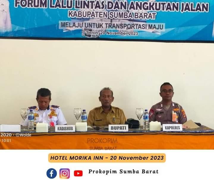 Asisten-Ekonomi-dan-Pembangunan-Setda-Sumba-Barat-Yohanis-Lubalu.jpg