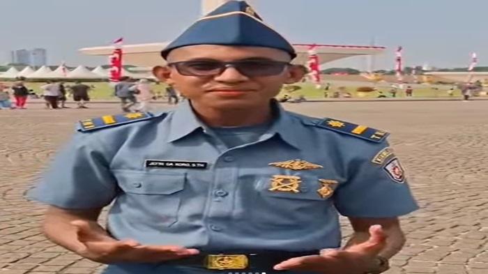 TNI AL Gadungan Asal NTT Tertangkap di Monas, Petugas Amankan Moke dan Minyak Kayu Putih