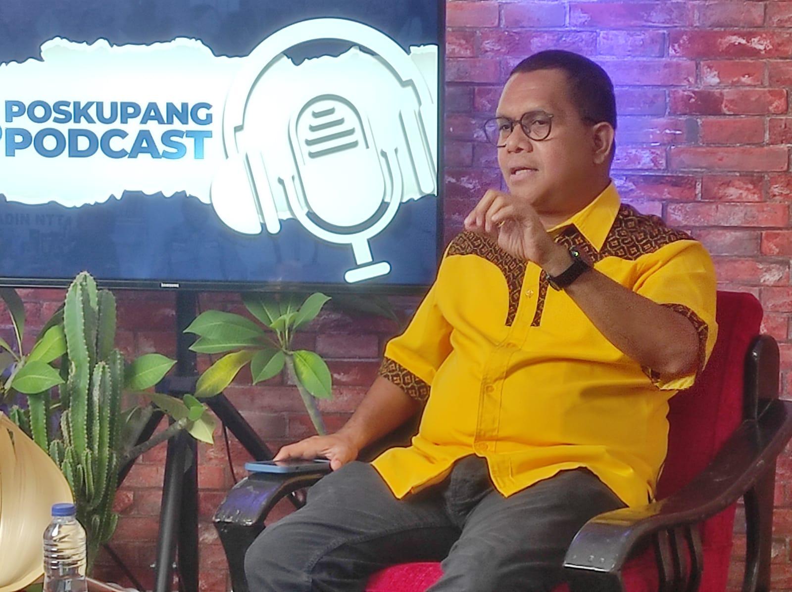 Bakal-Calon-Gubernur-NTT-Melki-Laka-Lena-saat-Pos-Kupang-Podcast-Senin-27-Mei2024.jpg
