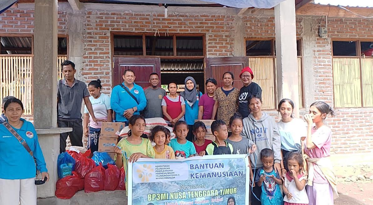 BP3MI NTT dan Relawan Larantuka Bantu Pengungsi Gunung Lewotobi