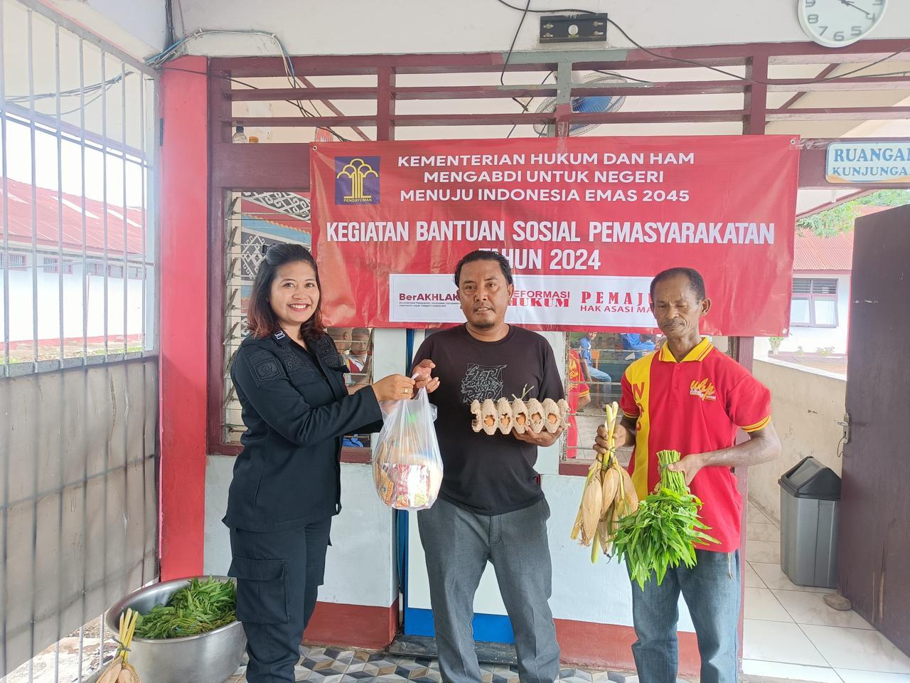 Lapas Atambua Berikan Bantuan Sosial kepada Keluarga WBP Kurang Mampu