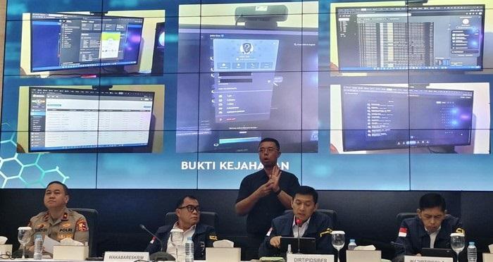 Bareskrim-Polri-memberi-keterangan-pers-terkait-kasus-phishing-tools-ilegal.jpg