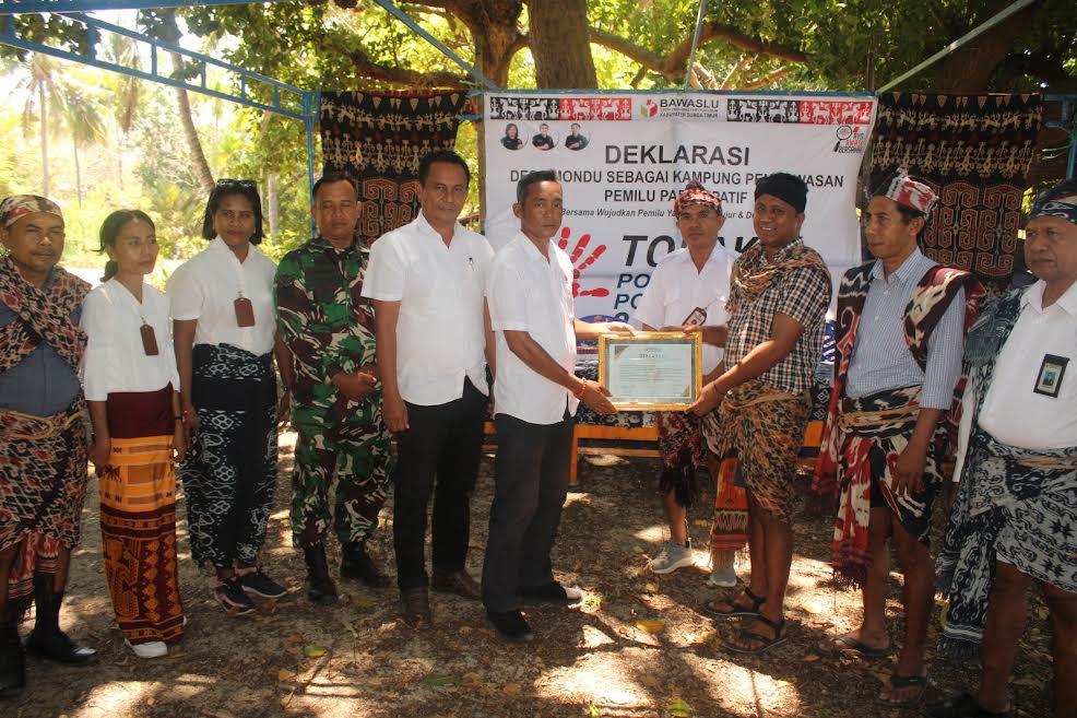 NTT Memilih, Bawaslu Sumba Timur Launching Kampung Pengawasan Partisipatif