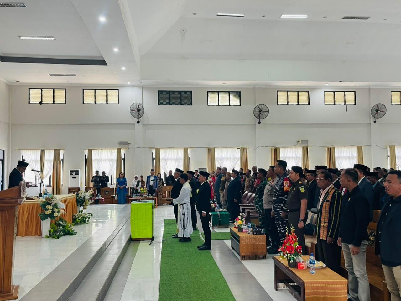 Bupati Agas Andreas Lantik Winsensius Tala Jadi Sekda Manggarai Timur - Pos-kupang.com