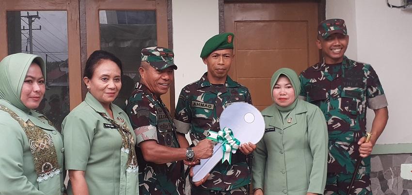 Danrem 161 Wira Sakti Kupang Serahkan 40 Unit Motor Buat Babinsa Lingkup Kodim 1613 Sumba Barat