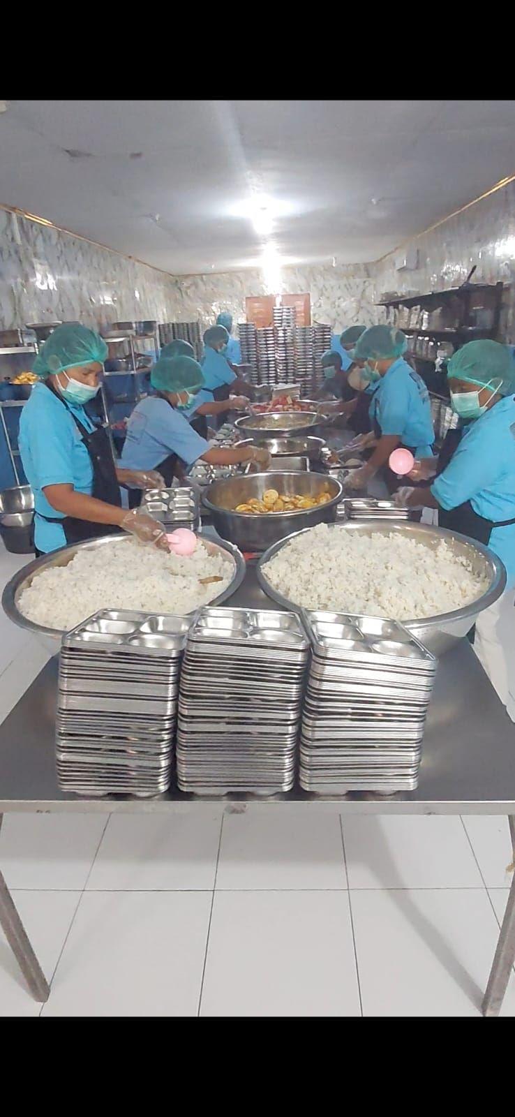 Dapur-MBG-Langga-Lero-Berjalan-Normal-Sehari-Layani-2000-an-Siswa.jpg