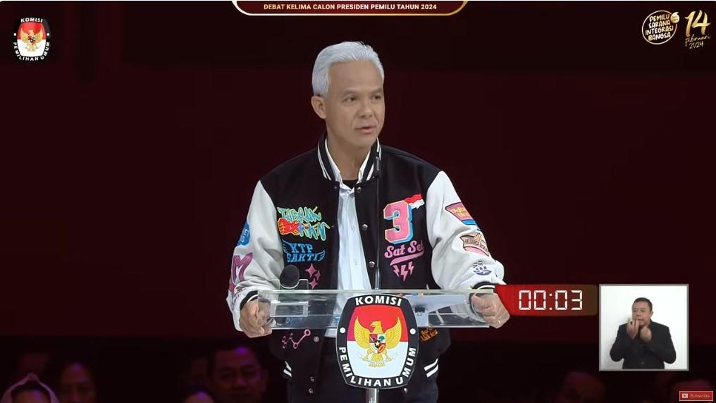 Debat Capres - Ganjar Pranowo Janji Sediakan 1 Faskes dan 1 Nakes di Tiap Desa