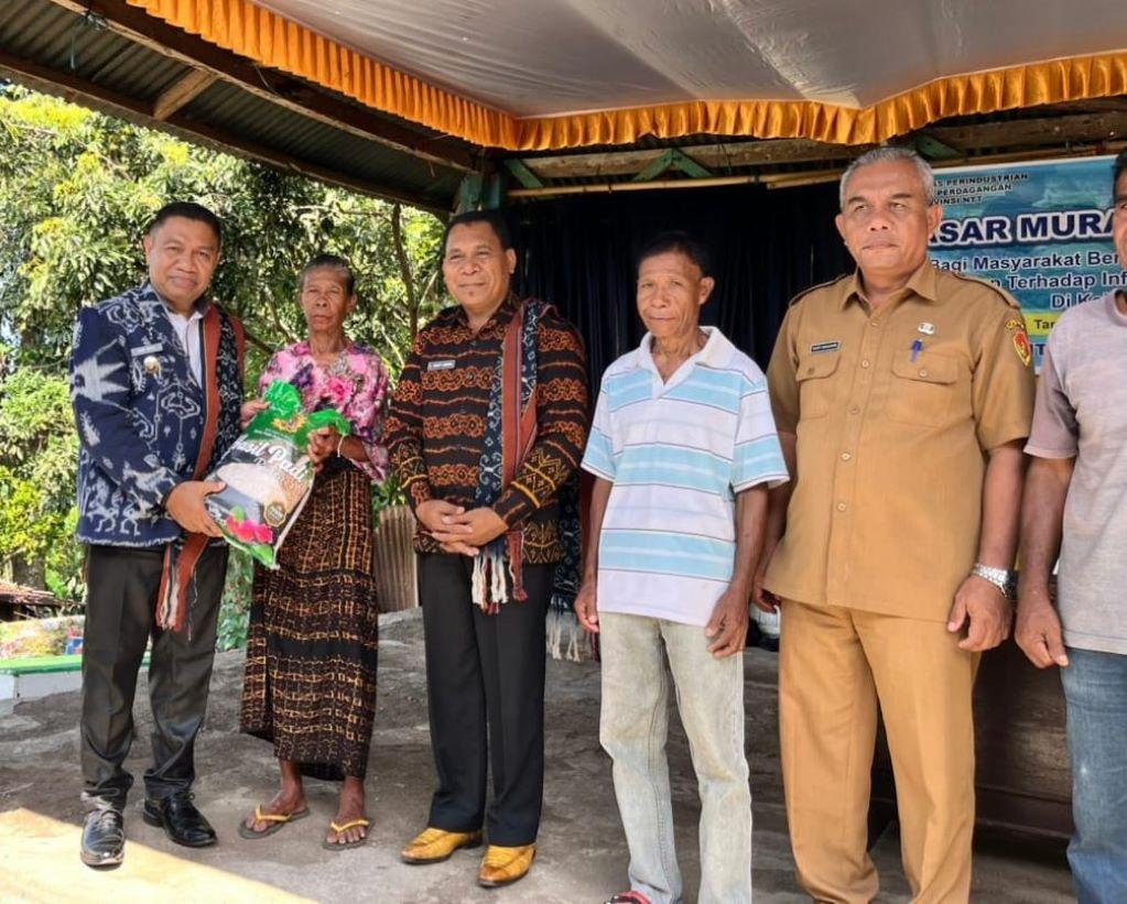 Disperindag-NTT-Gelar-Pasar-Murah-Bersubsidi-di-Ende-Sasar-1000-KK.jpg