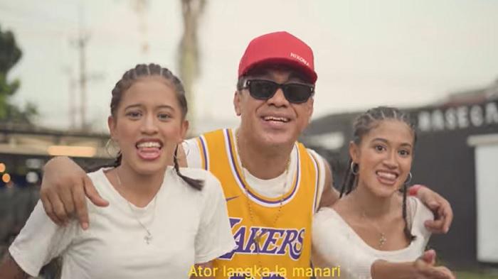 Lirik Lagu Timur dari  Doddie Latuharhary Feat. Tongky Ortegas  judul  Pulang Pagi