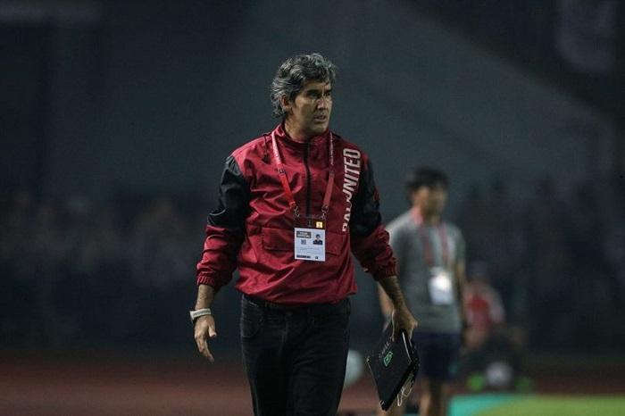 Ekspresi-Stefano-Cugurra-Teco-pada-laga-Persib-Bandung-vs-Bali-United.jpg