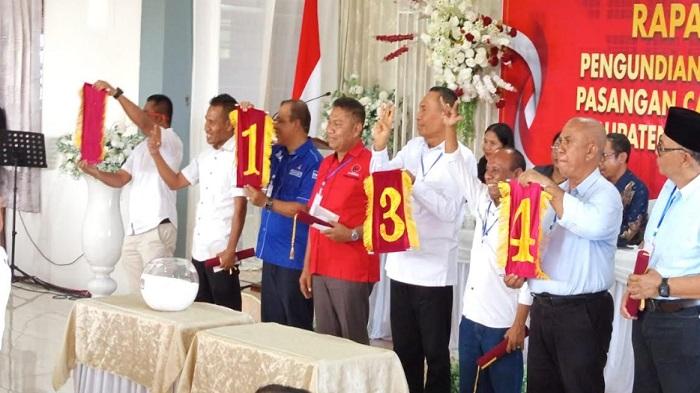 Empat-pasangan-calon-Bupati-dan-Wakil-Bupati-Ende-pada-Pilkada-2024-yang-siap.jpg