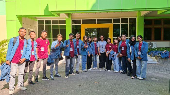 109 Mahasiswa Fakultas Hukum Unwira Kupang Jalani KKN di Sumba Timur - Pos-kupang.com