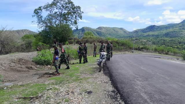 Lestarikan Alam dan Lingkungan, Kodim 1605 Belu Tanam Anakan Pohon di Kampus Unhan