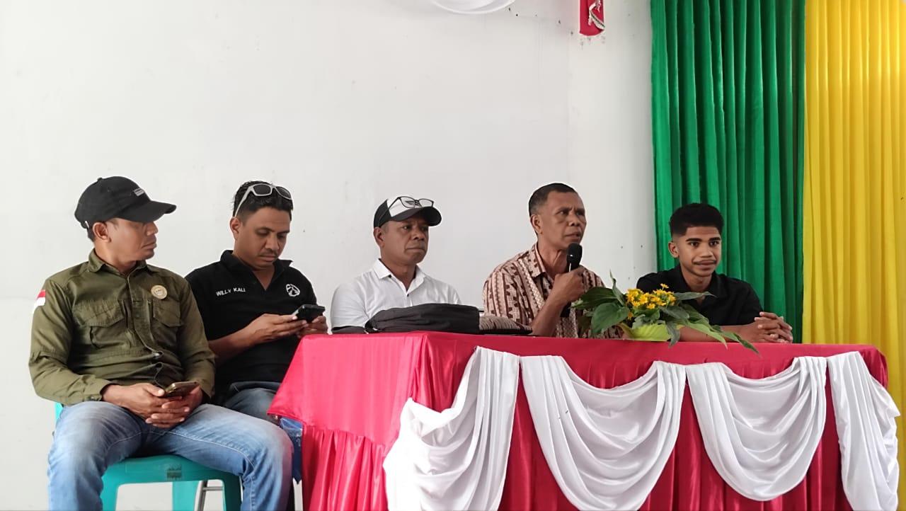 Forum-Jurnalis-Lembata-saat-kegiatan-Edukasi-Media-Sosial-di-SMKN-1-Nubatukan.jpg