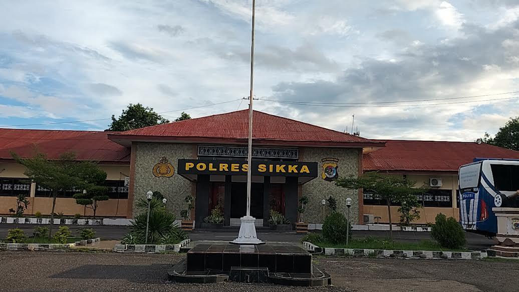 Foto-Kantor-Mapolres-Sikka.jpg